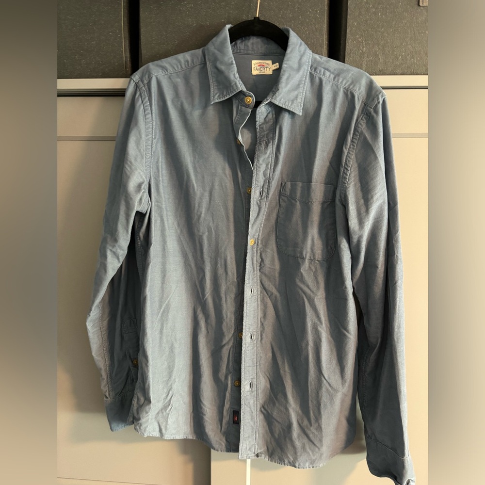 Faherty Men’s Cotton Corduroy button down, Medium